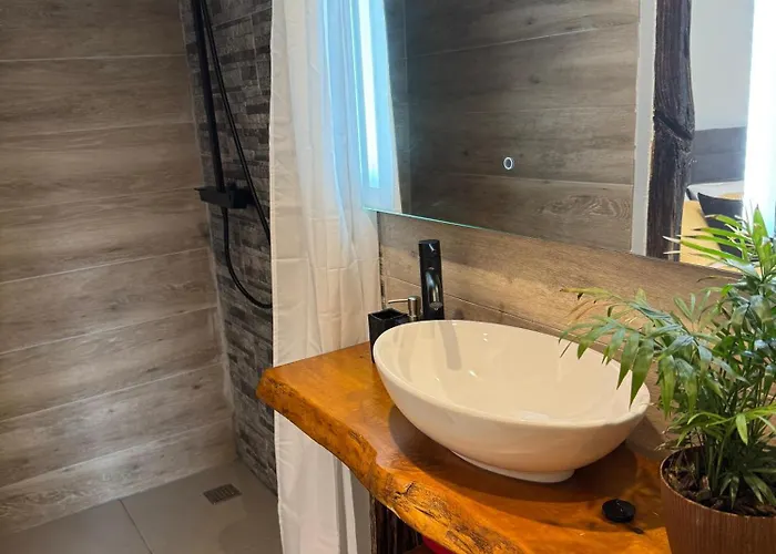 Lantställe Refugio Do Nevoeiro Estudio Porto Moniz